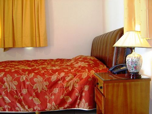 Kalimera Hotel Порос Экстерьер фото